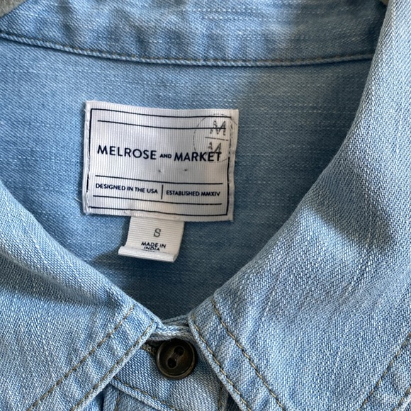 Melrose and Market Denim Button Down Shirt with Frayed Hi Lo Hem - Picture 2 of 6